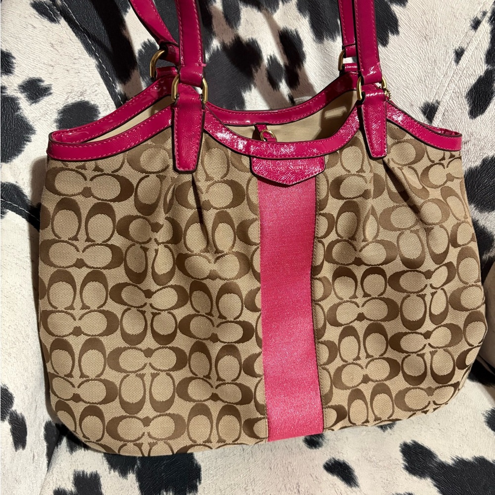 #66 COACH Khaki & Pink Shoulder Bag